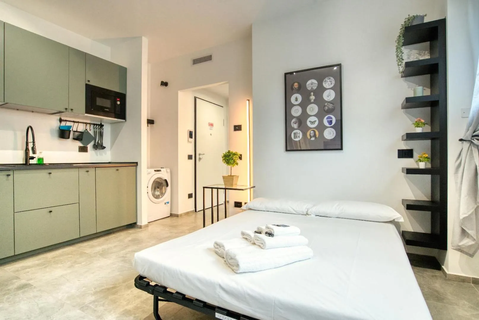 Hozyhome Strategica Soluzione In Fondazione Prada Milan